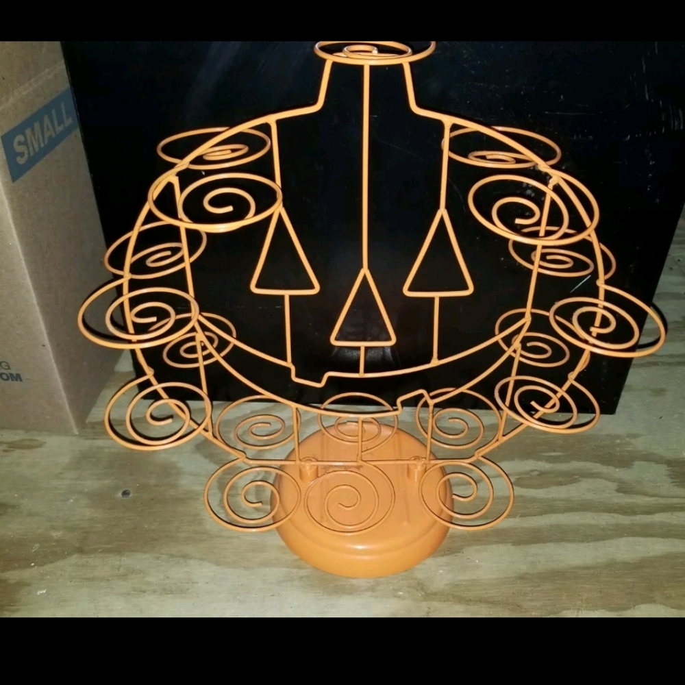 Pumpkin Jack o Lantern Wired Cupcake Stand Wire cupcake holder Pre-Owned